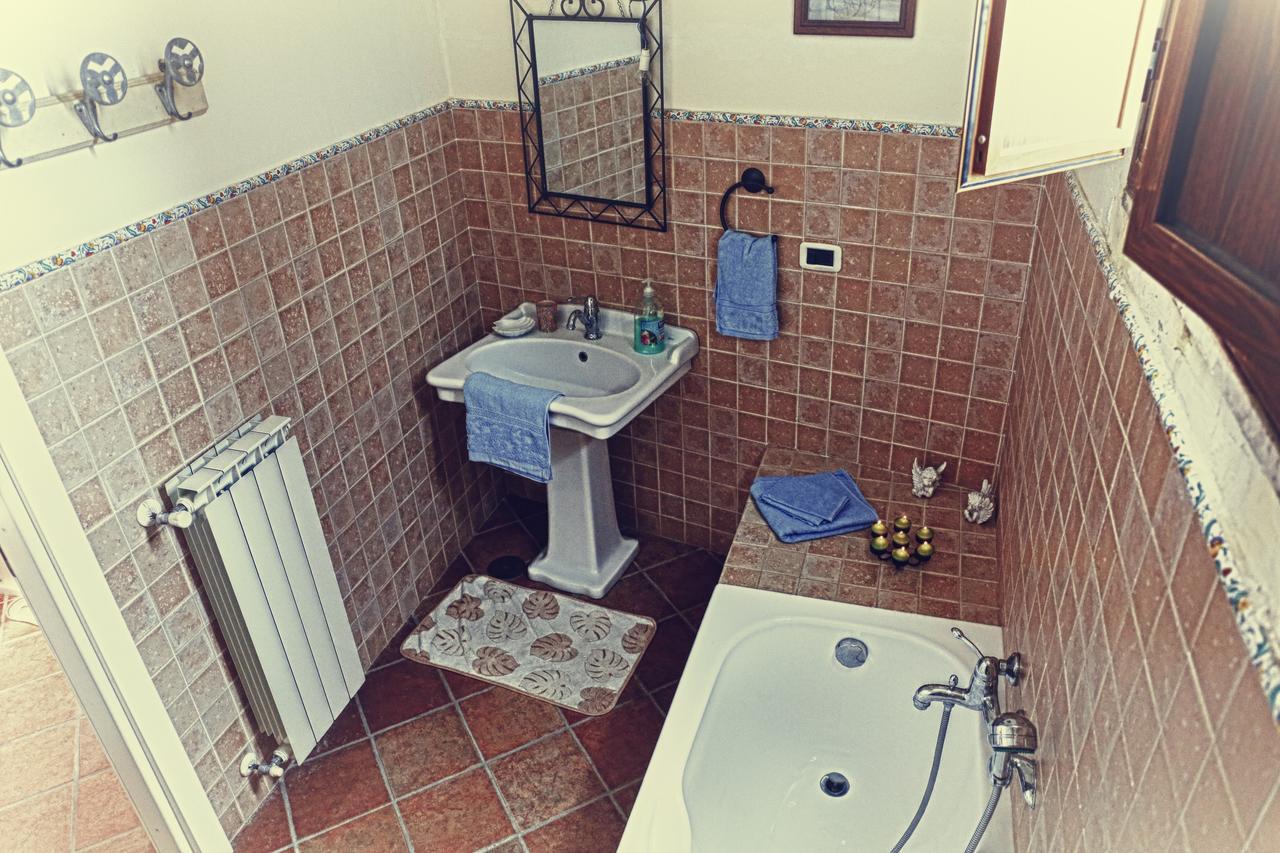 La Pietra D'Argento Bed and Breakfast Caserta Vecchia Buitenkant foto